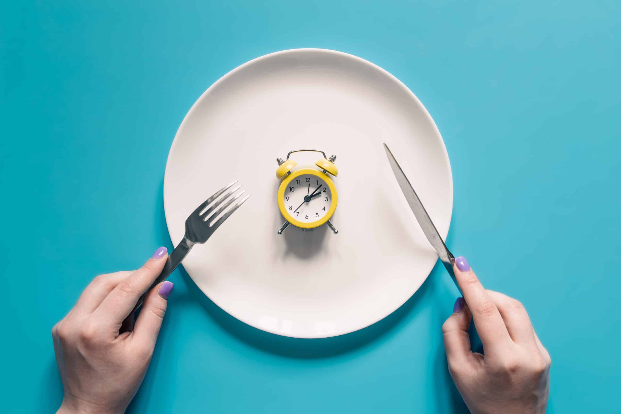 science behind intermittent fasting, its health benefits, schedules like 16/8 fasting,