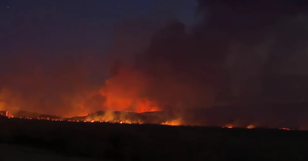 Hughes Fire in Castaic has grown to 9,000+ acres